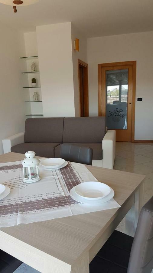 Domus Maris Viserba, Spiagge E Centro A 100 Mt, Promo Maggio Fiera Macfrut, Fieravicola, Expo Dental, Meeting Rimini Luaran gambar