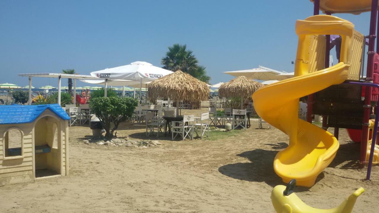 Domus Maris Viserba, Spiagge E Centro A 100 Mt, Promo Maggio Fiera Macfrut, Fieravicola, Expo Dental, Meeting Rimini Luaran gambar